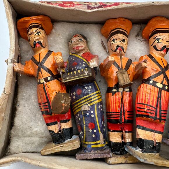 Vintage Russian Polychromed Carved Wood Marching Band Figures Set/8 Original Box - Picture 4 of 8